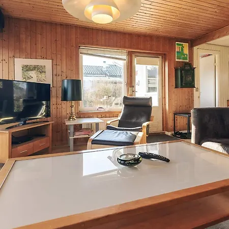 6 Person In Karrebaeksminde-by Traum